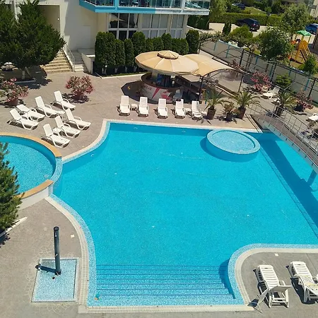 41 Apartment *